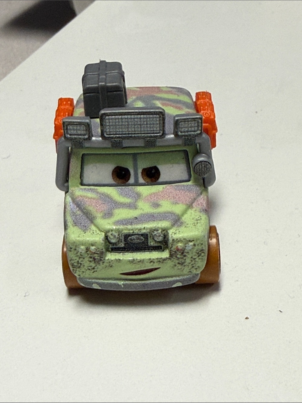 Disney Pixar cars mini racers Margaret Motorray - Picture 5 of 6